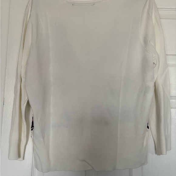 Floral Button-Up Cardigan - Picture 6 of 7